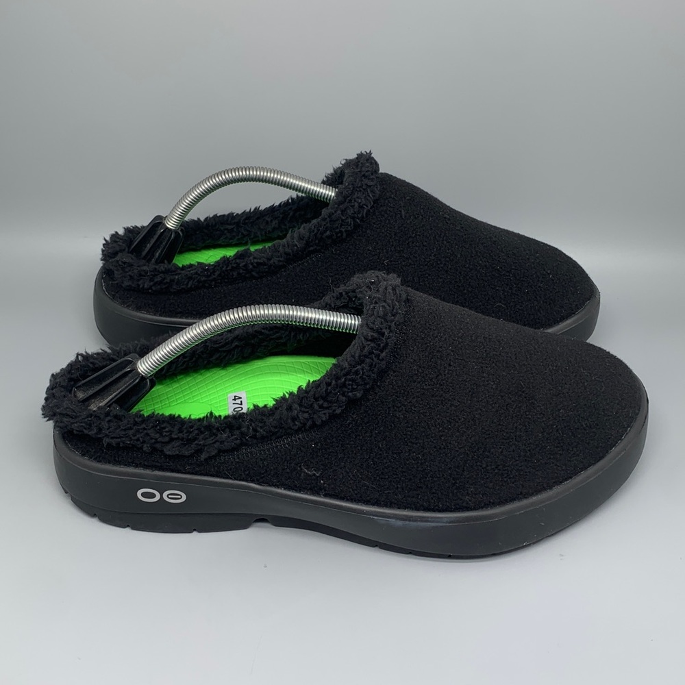 OOFOS OOmg Low Black Fleece Lined Recovery Shoes Men’s Sz 12 EU 45